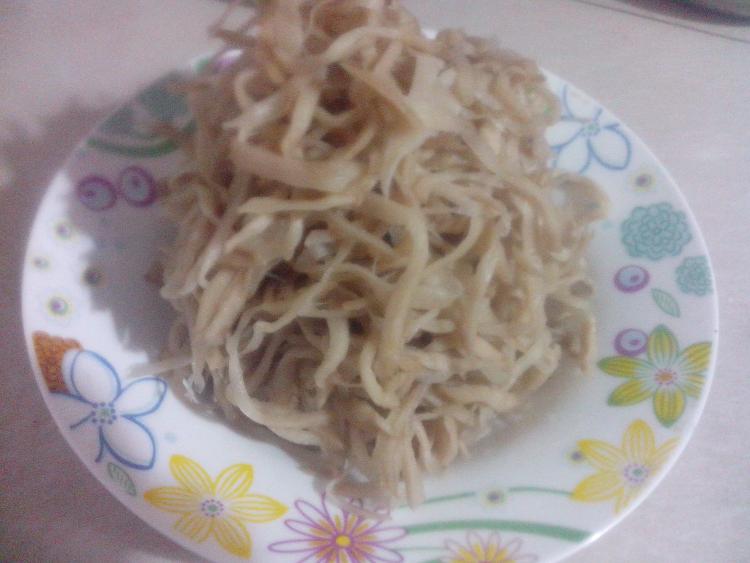腊瘦肉炒大头菜步骤3