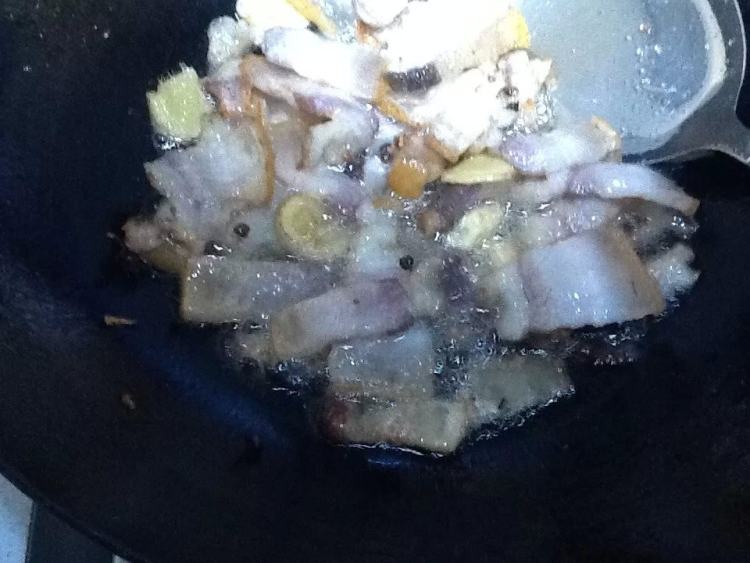 简易腊肉火锅步骤4