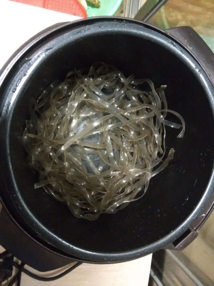 红薯粉条炖腊肉步骤4