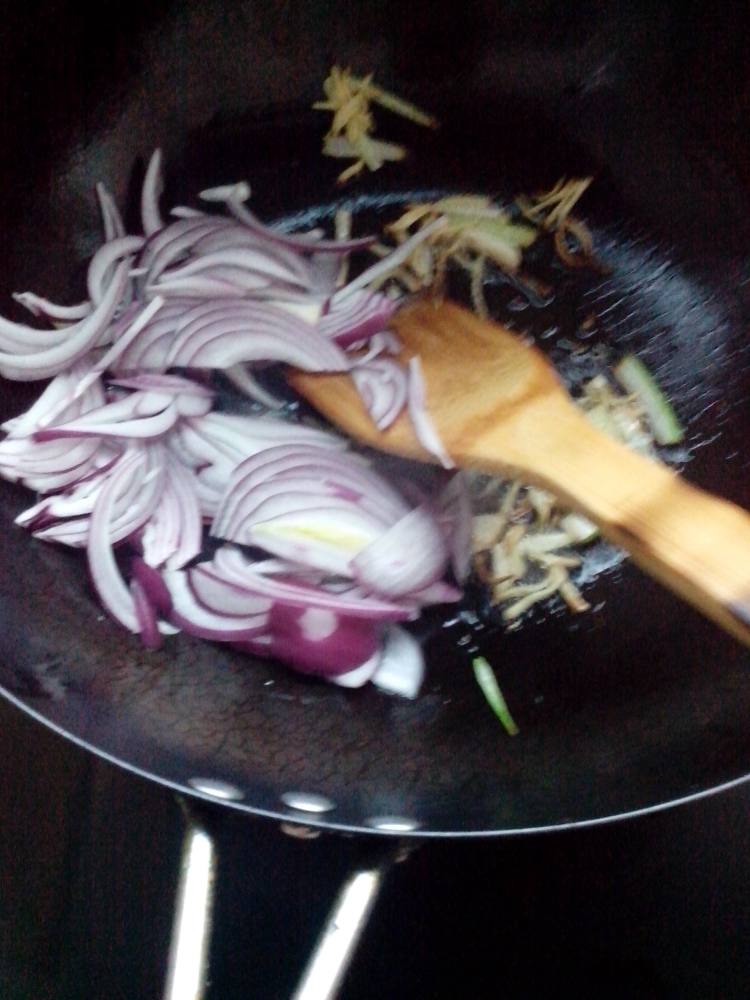 杏鲍菇腊肉饭步骤9