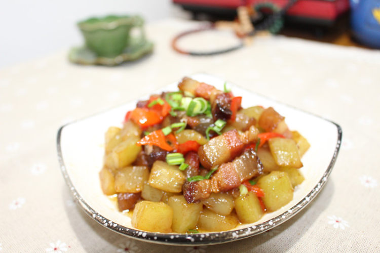 腊肉莴笋丁步骤9