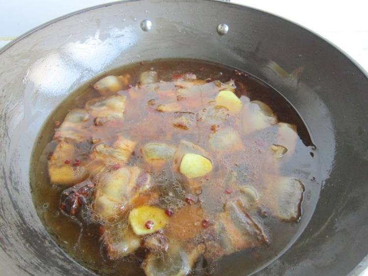 干豇豆烧腊肉步骤9