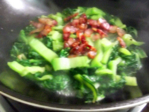 腊肉炒莙达菜步骤5