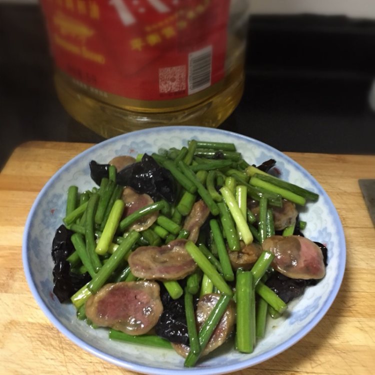 蒜苔腊肉小炒步骤7