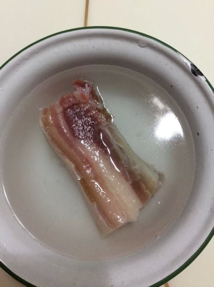 煮腊肉步骤2