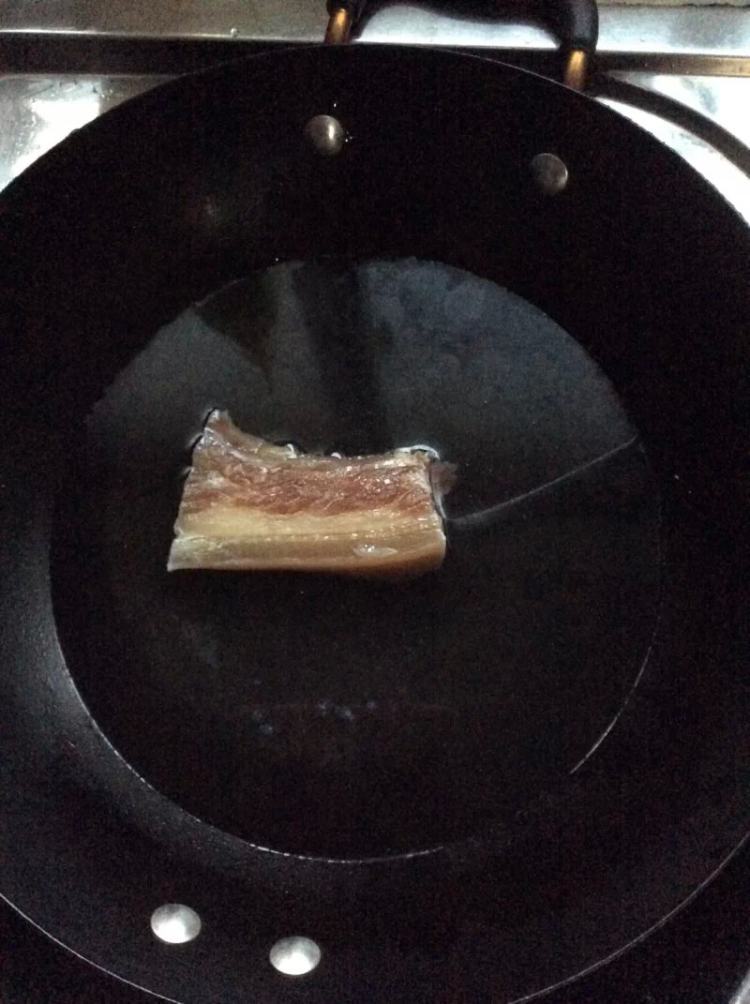 煮腊肉步骤3