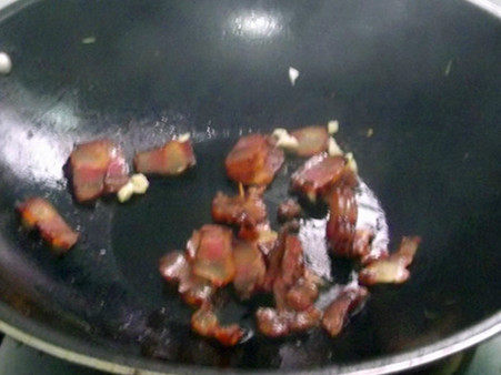 黄瓜圆椒炒腊肉步骤4