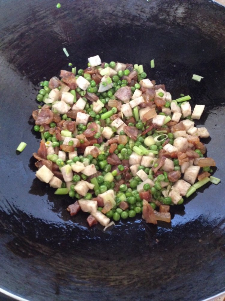 麦豆腊味焖饭步骤10