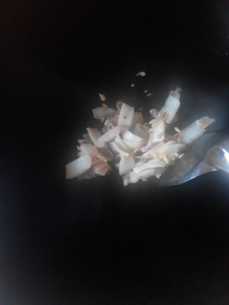 腊肉炒芥蓝步骤5