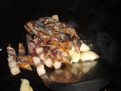腊肉炒迟菜心步骤6