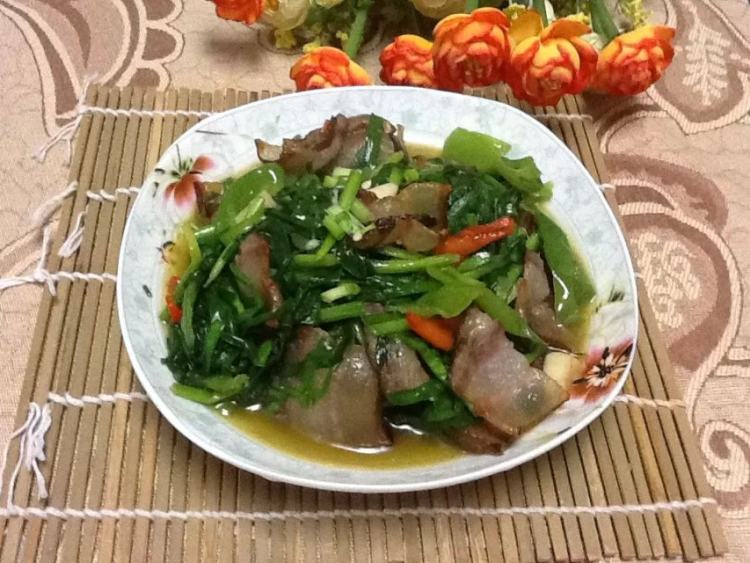 韭菜炒腊肉步骤9