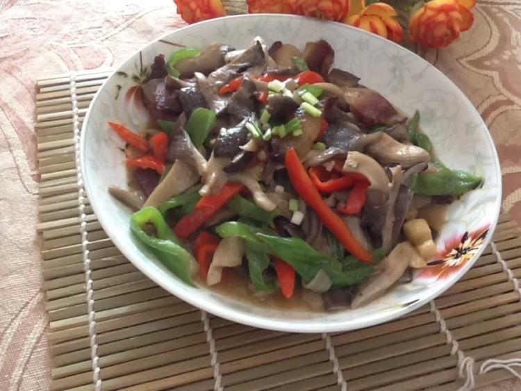腊肉蘑菇步骤7