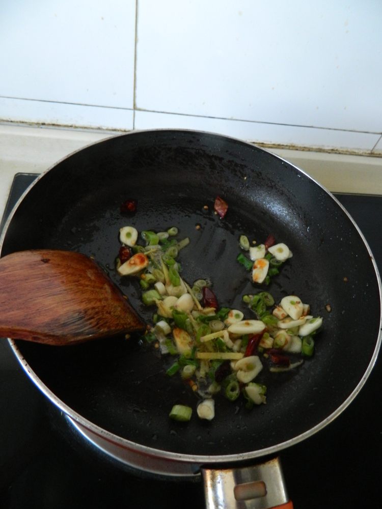 干锅腊肉萝卜步骤9