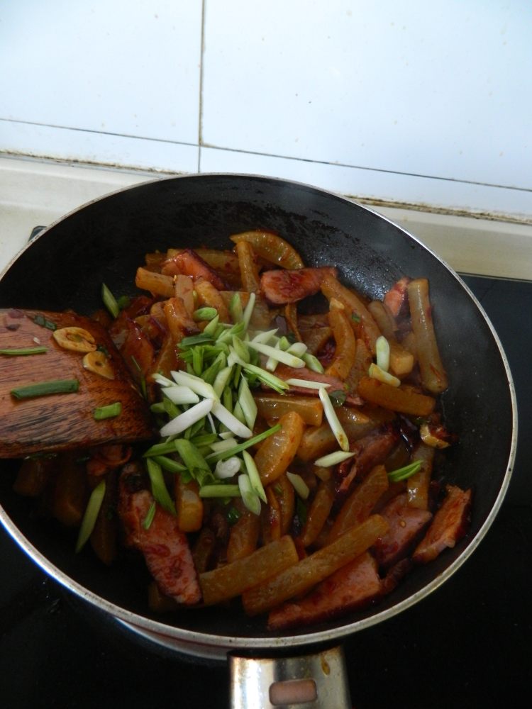 干锅腊肉萝卜步骤14
