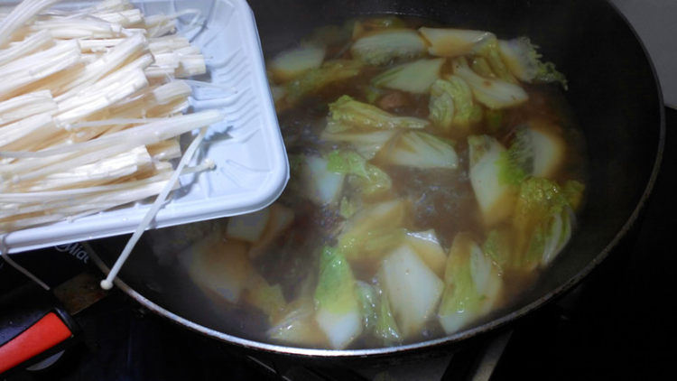 白菜腊肉炖粉条步骤13