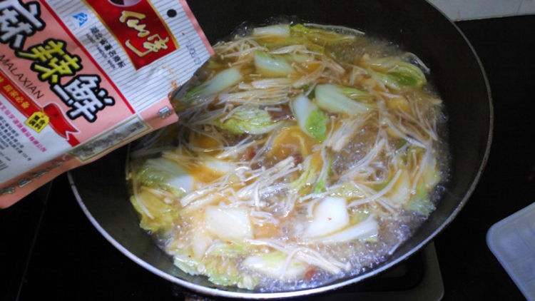 白菜腊肉炖粉条步骤14