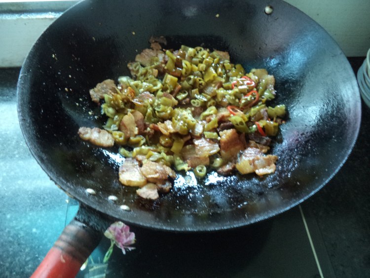 干蒸酸辣腊肉步骤4