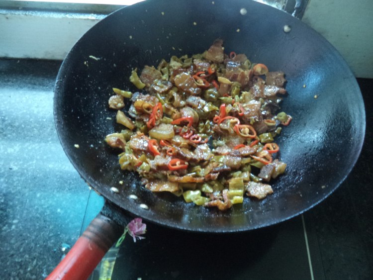 干蒸酸辣腊肉步骤7
