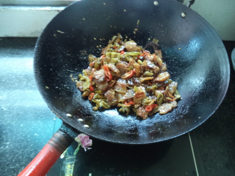 干烧酸辣腊肉步骤9