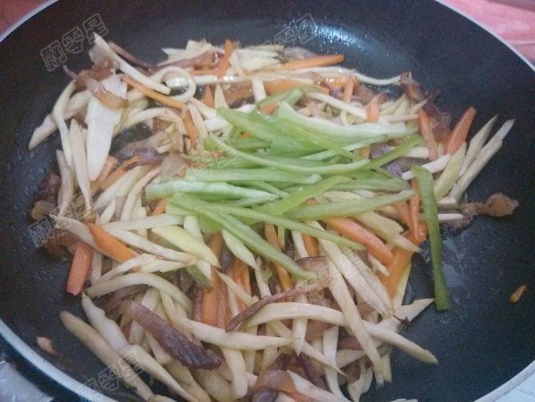 腊肉茭白步骤8