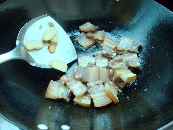 腊肉烧小南瓜步骤5