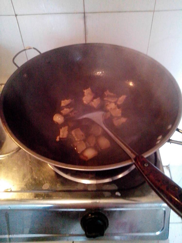 腊肉焖豌豆步骤4