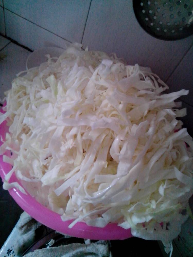腊肉白菜丝步骤5