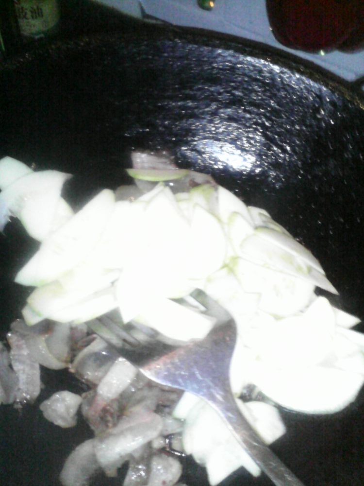 腊肉炒西葫芦步骤6