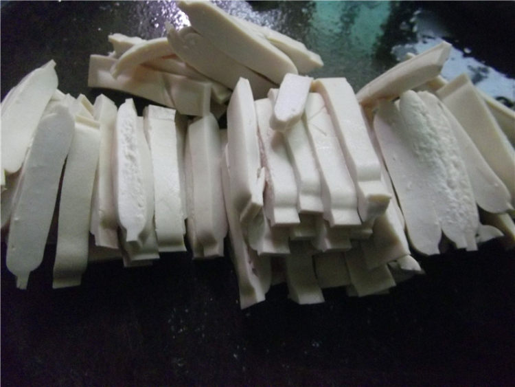 腊肉炒豆腐干步骤1