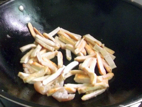 腊肉炒豆腐干步骤4