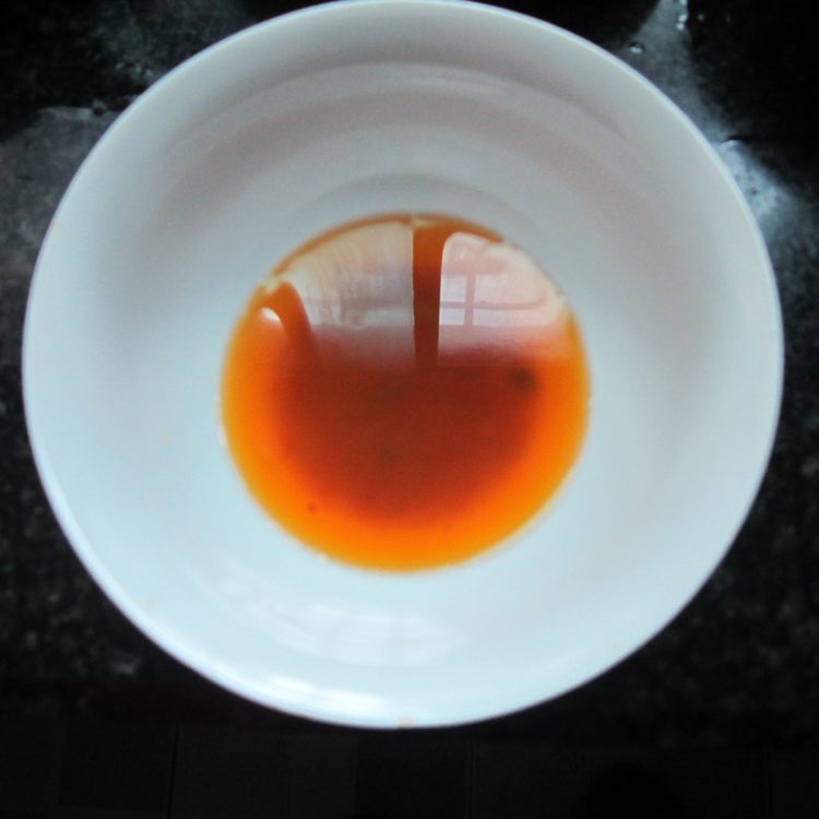 瘦腊肉拌油豆腐丝步骤5