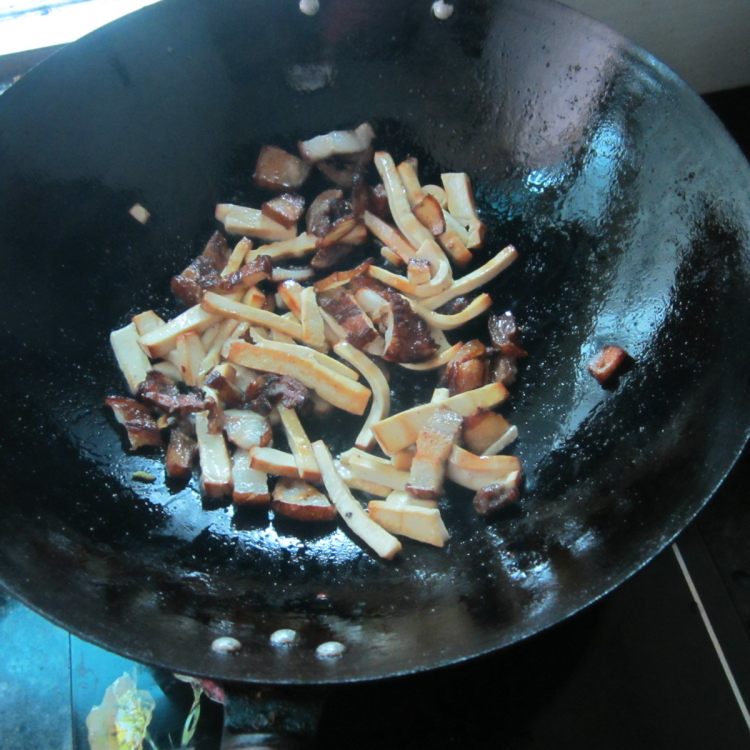 青椒豆腐条步骤8