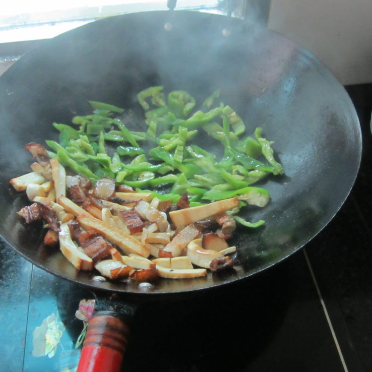 青椒豆腐条步骤10
