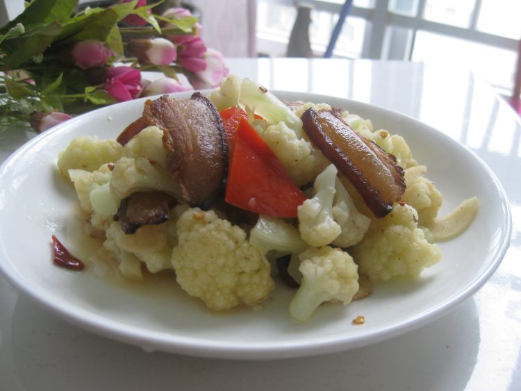 花菜炒烟熏腊肉步骤9