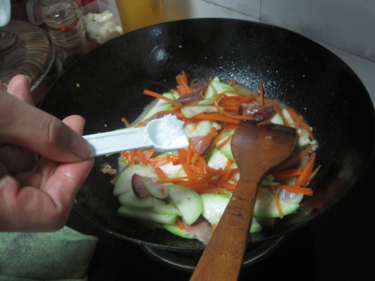 腊味炒紫薯馒头步骤5
