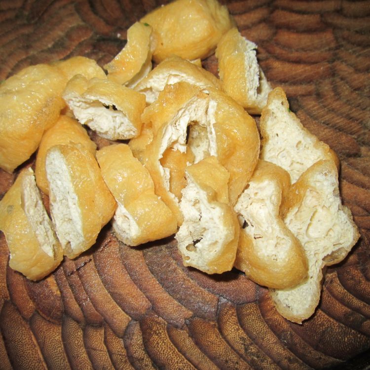 瘦腊肉炒油豆腐步骤8