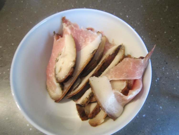 芦笋蒜苔炒腊肉步骤3