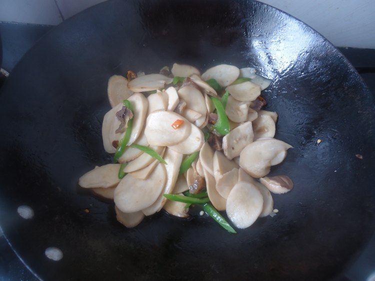 农家腊肉炒菇片步骤13