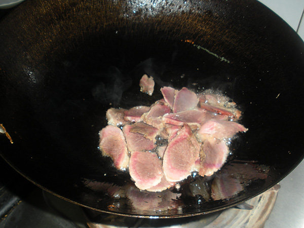 腊肉荷兰豆步骤6