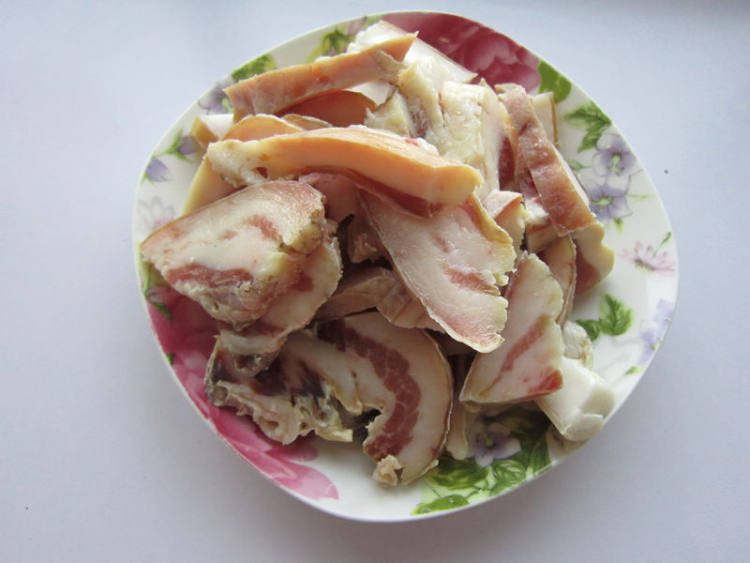 香菇炖腊肉步骤5