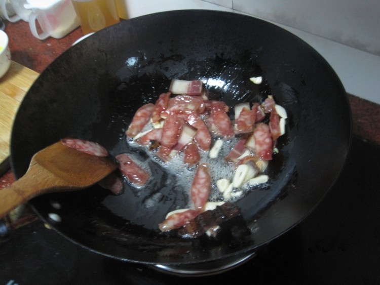 腊味炒青椒步骤4