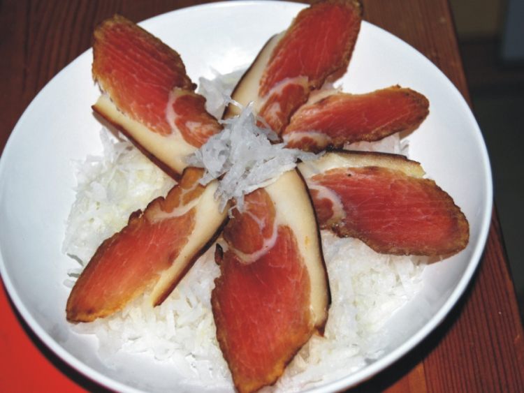 腊肉蒸萝卜丝步骤3