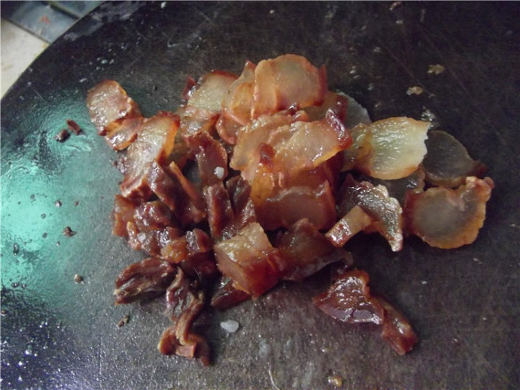 腊肉煮豆腐步骤2