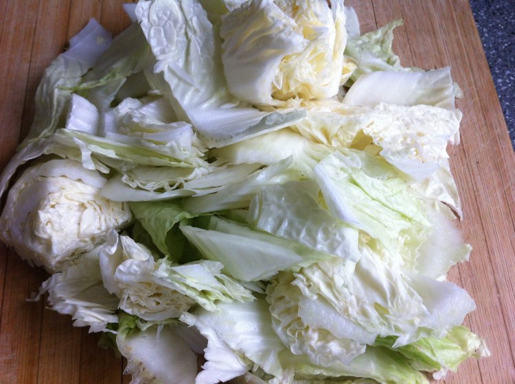 香菇白菜炒腊肉步骤1