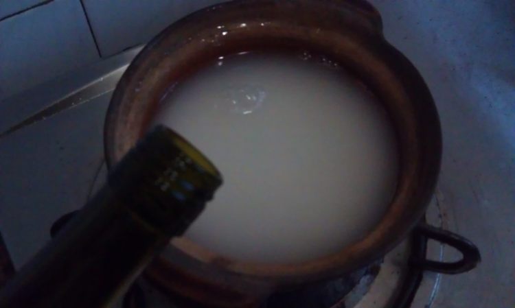 腊味窝蛋煲仔饭步骤2