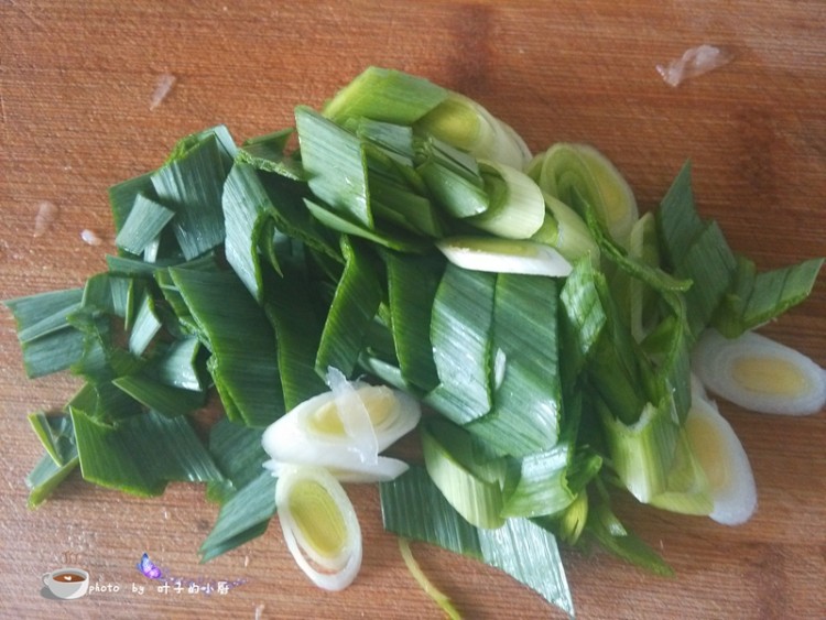 抱子芥炒腊肉步骤3