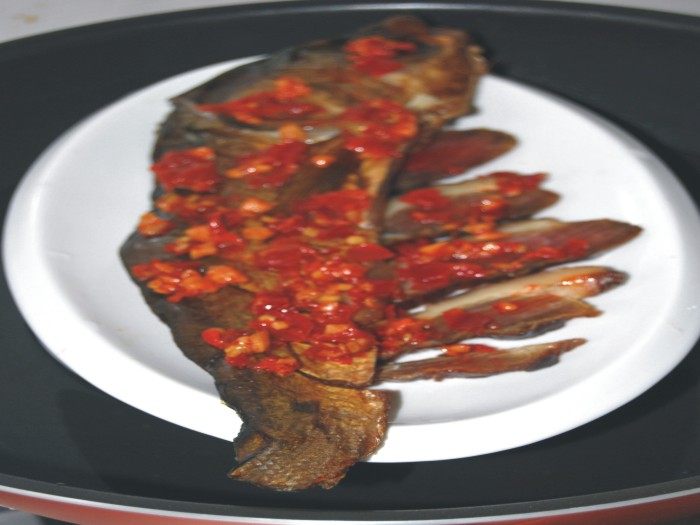 腊肉蒸鱼步骤5