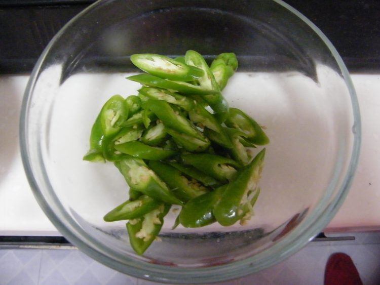 农家炒腊肉步骤1