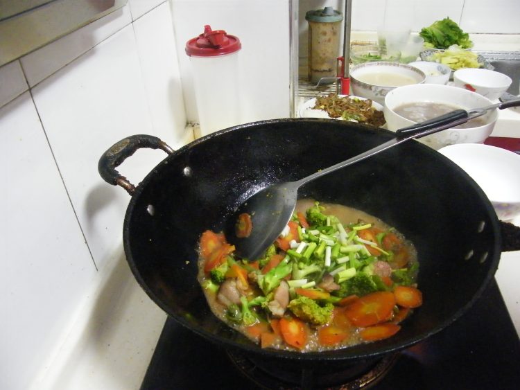 农家炒腊肉步骤13
