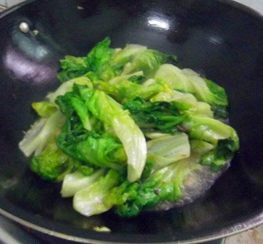腊肉拌生菜步骤4